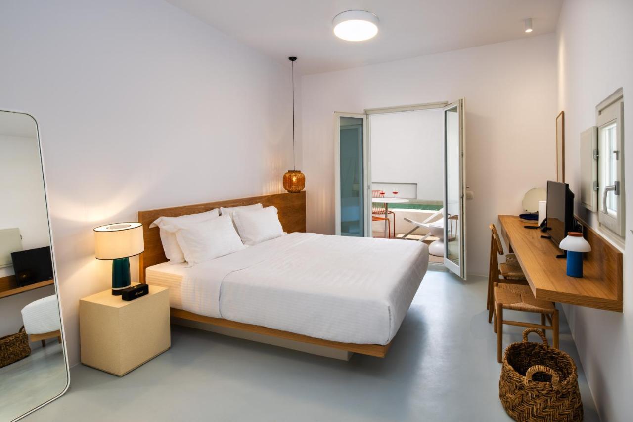 Viva Nove Suites Kamari  Exterior photo