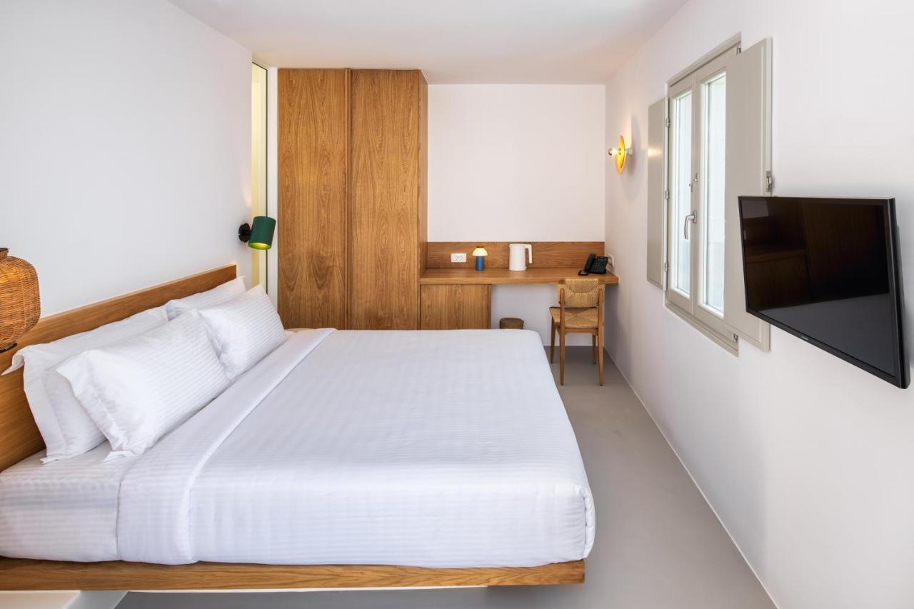 Viva Nove Suites Kamari  Exterior photo